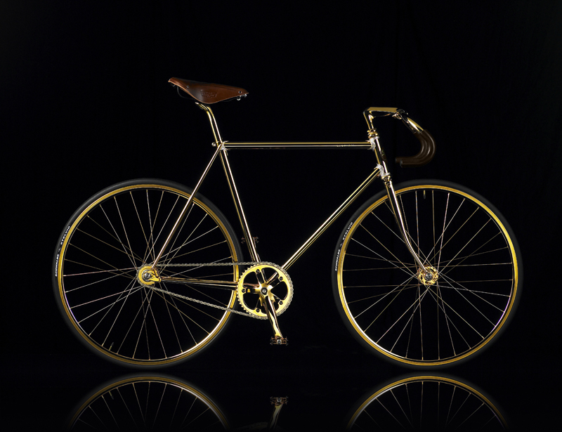 Bike feita de ouro 24K, que custa a bagatela de R$ 2,5 milhões - vai encarar? kkk