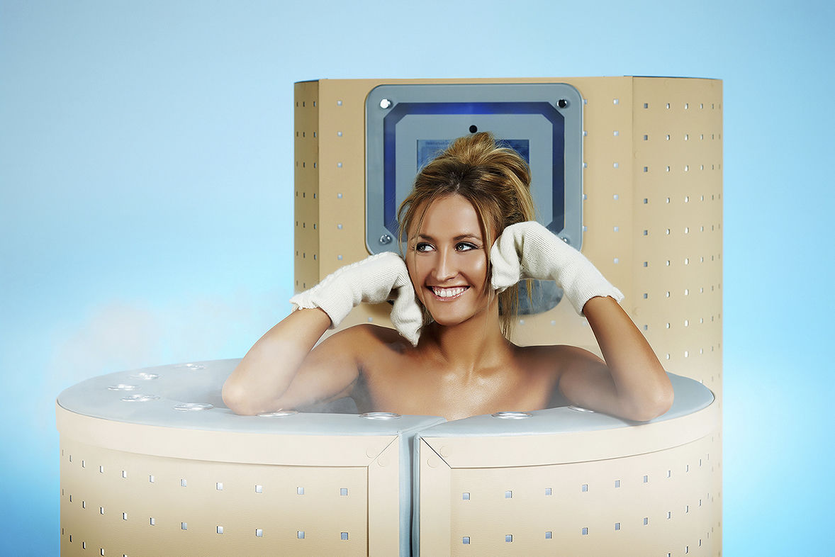 Cryotherapy chamber (physiotherapy device)