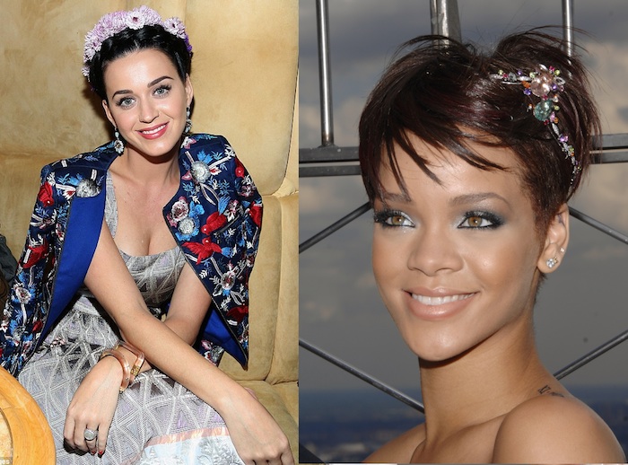 Cada uma com seu estilo, Katy Perry e Rihanna adoram acessórios de cabeça